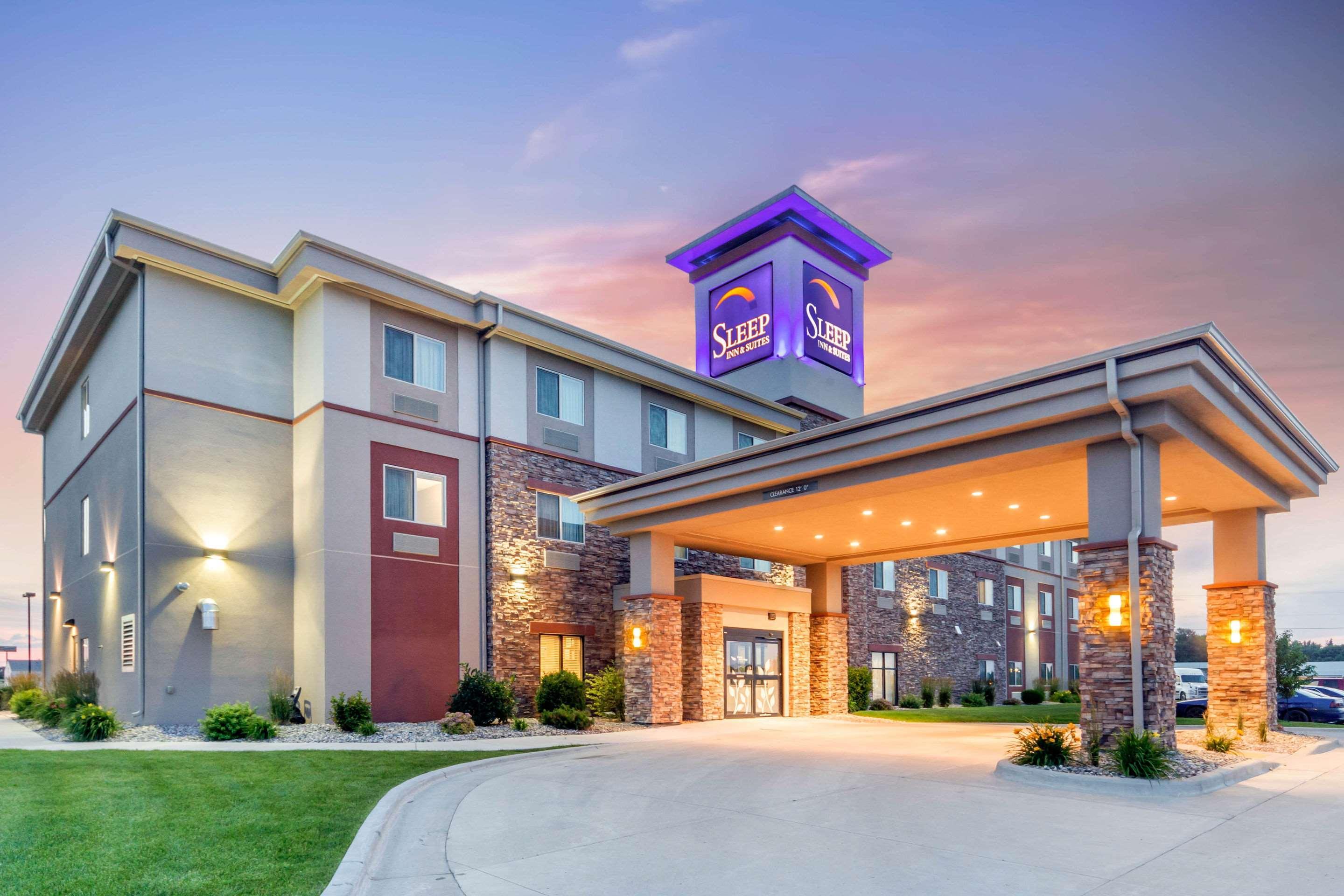 Sleep Inn & Suites Devils Lake Esterno foto